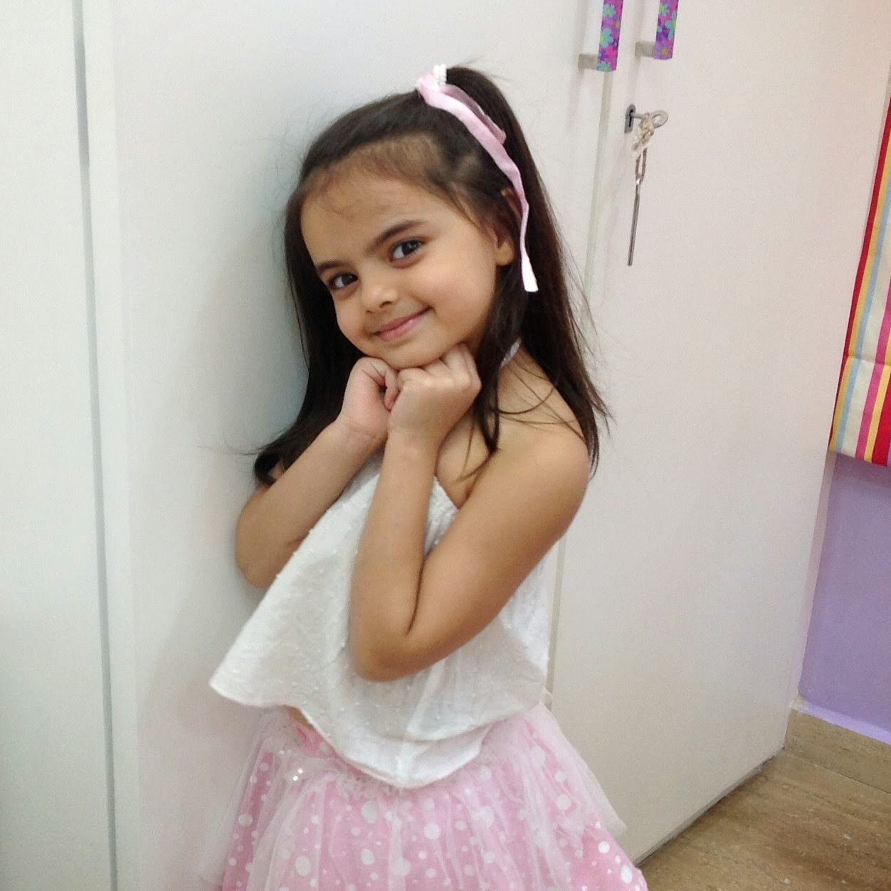 Ruhanika Dhawan Photos Hd- WallpaperUse