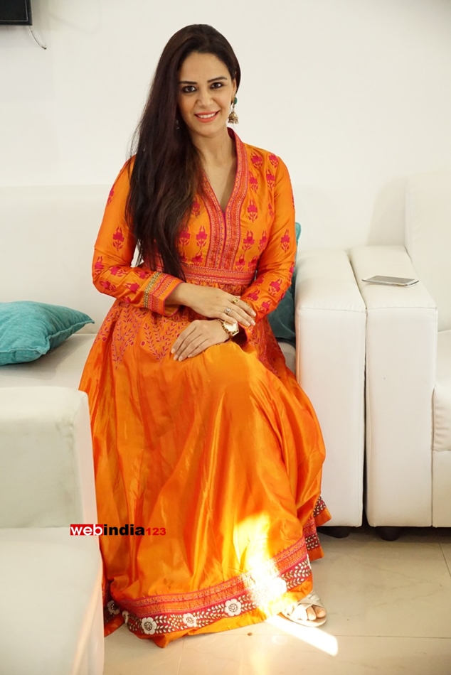 fond d'écran mona name,orange,vêtements,vêtements de cérémonie,séance photo,sari