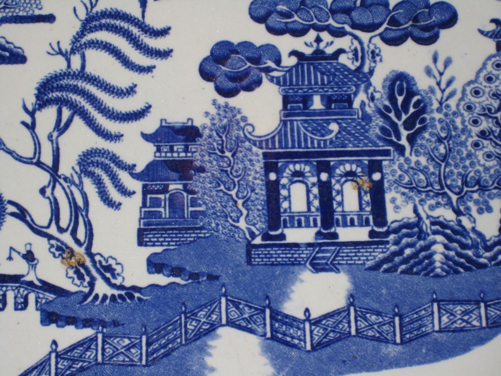 Blue Willow Pattern Wallpaper - Willow Ware- WallpaperUse