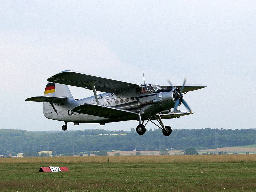 fondo de pantalla flugzeug,aeronave,vehículo,avión,aviación,hélice