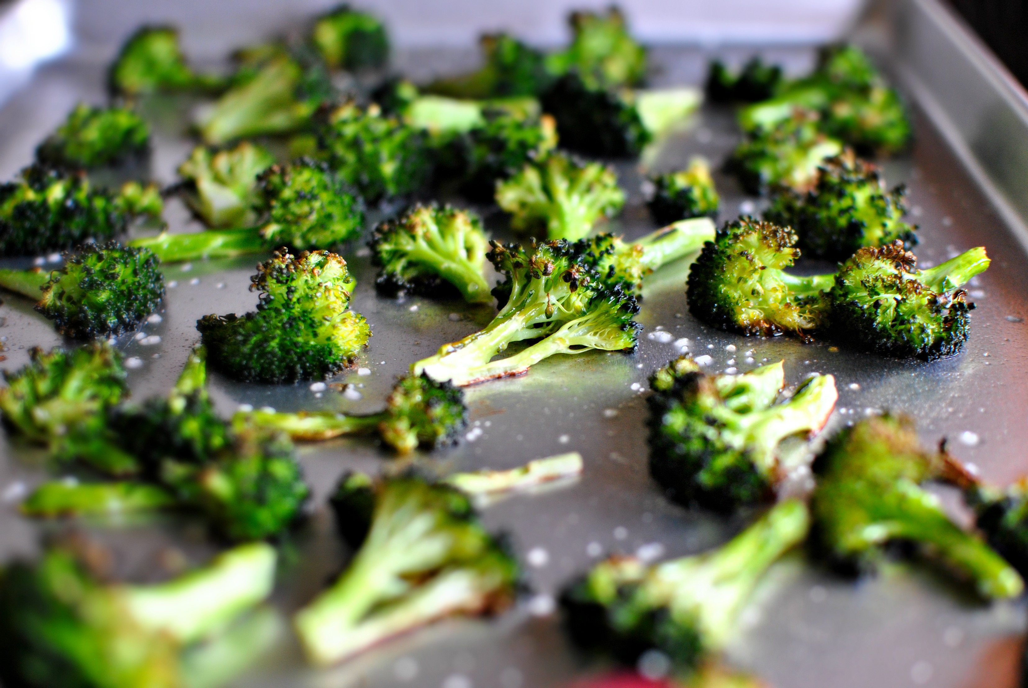 fondo de pantalla de brócoli,comida,brócoli,vegetales crucíferos,vegetal,plato