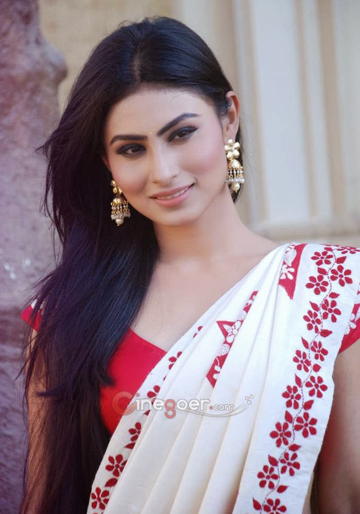 Mouni Roy Hd Wallpapers Free - Mouni Roy Photo Download- WallpaperUse