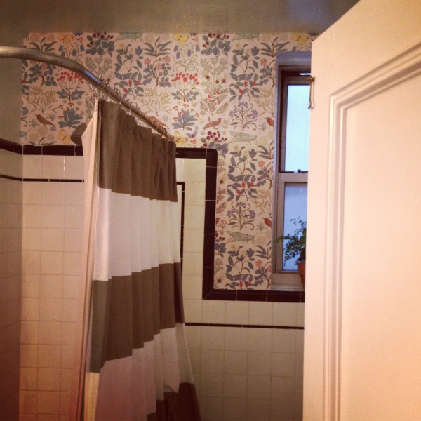 papel tapiz para espacios pequeños,habitación,propiedad,baño,diseño de interiores,pared