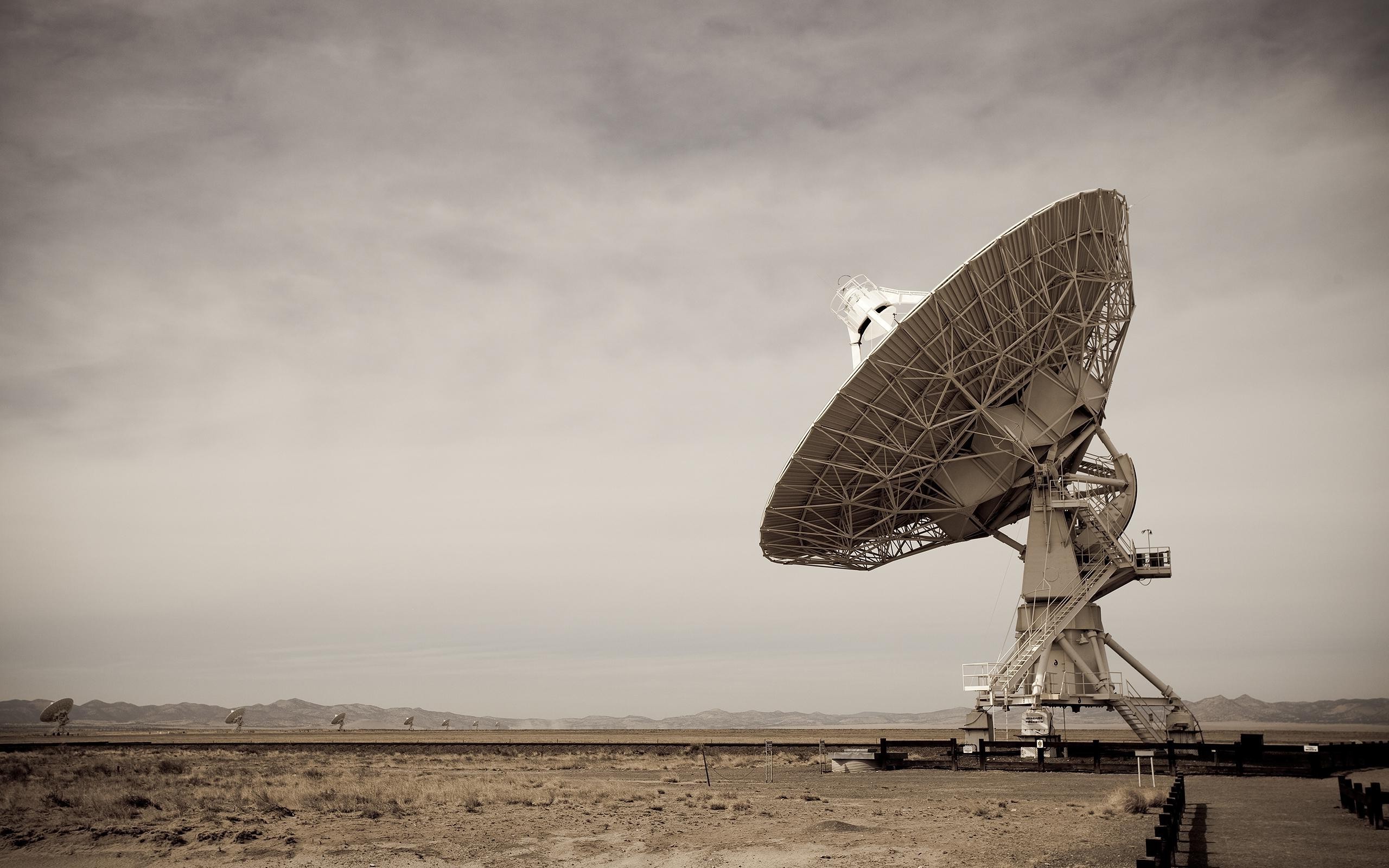 fondo de pantalla satelital,radio telescopio,antena,tecnología,cielo,en blanco y negro