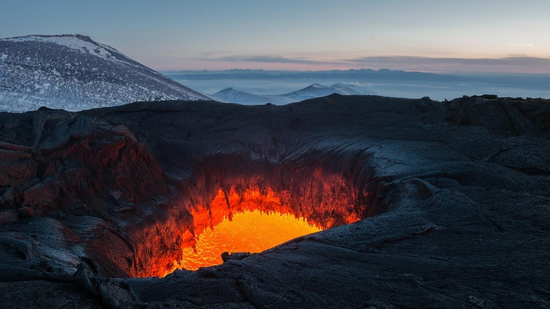 fondo de pantalla de magma,naturaleza,volcán,cielo