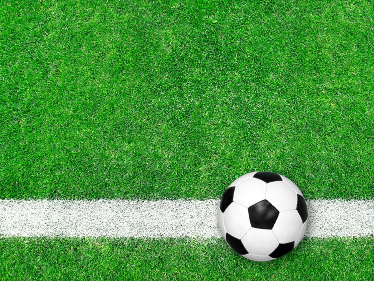 サッカーボールの壁紙,サッカーボール,フットボール,草,緑,人工芝