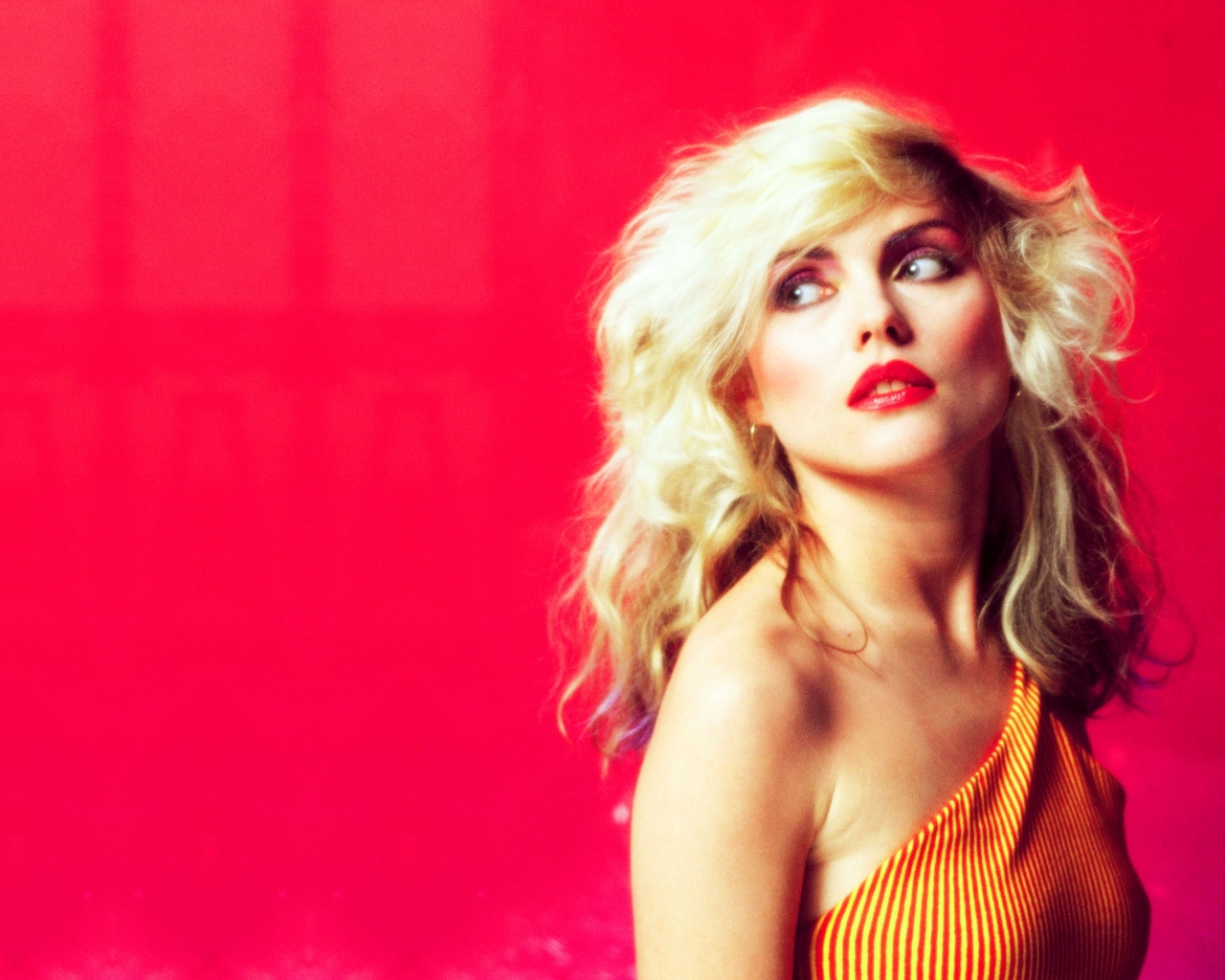 blondie wallpaper,capelli,biondo,bellezza,rosso,modella