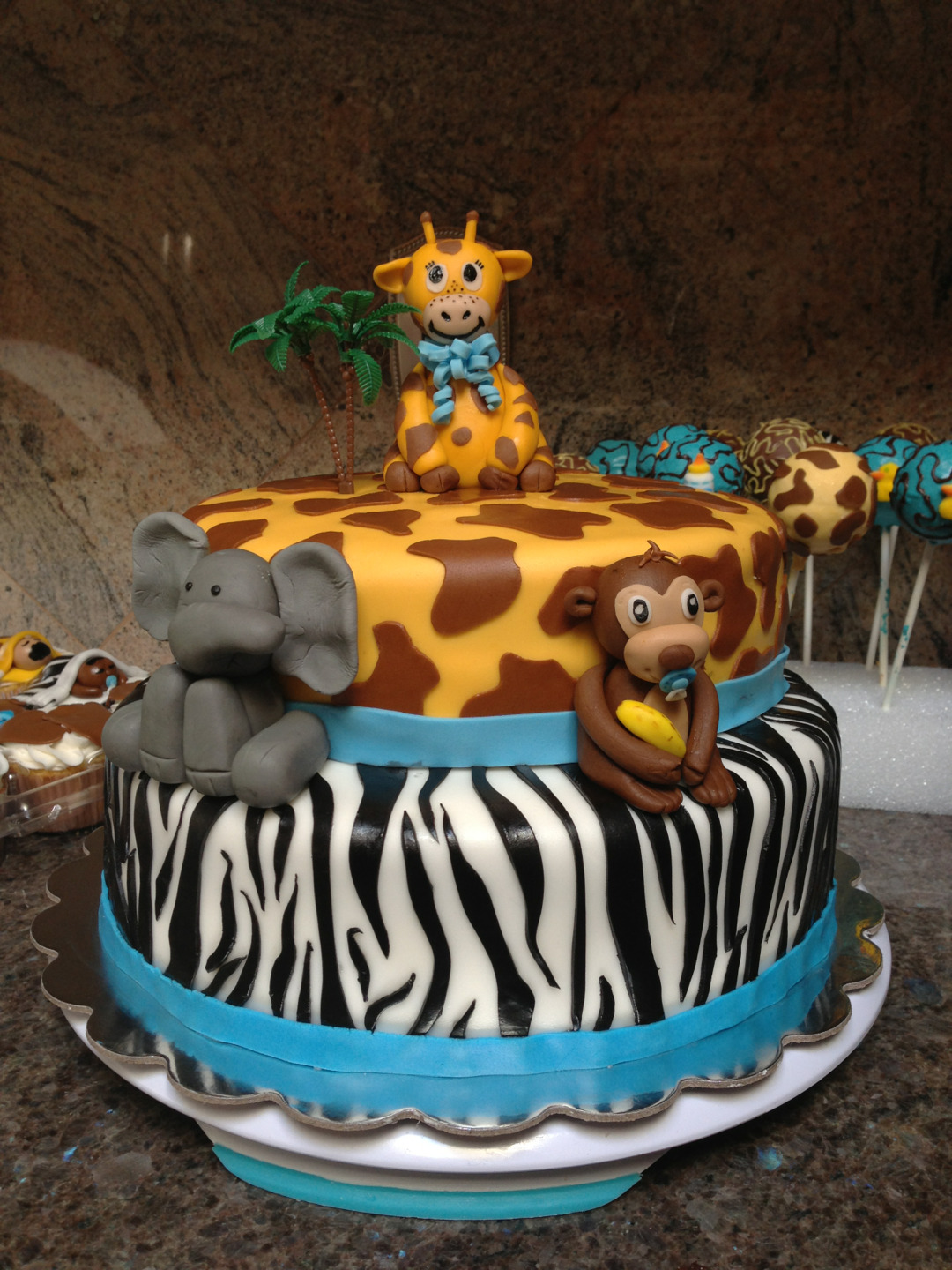 papier peint comestible,gâteau,pâte de sucre,décoration de gâteaux,fondant,gâteau d'anniversaire