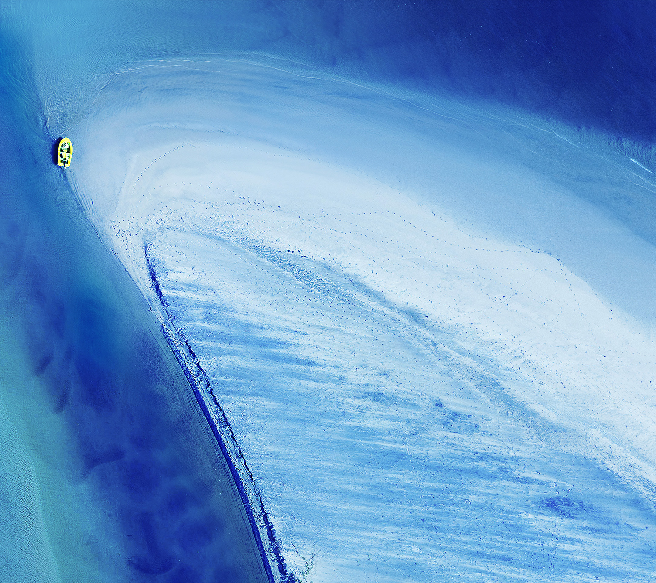 Android 17壁紙 青い 波 雰囲気 風の波 空 5506 Wallpaperuse