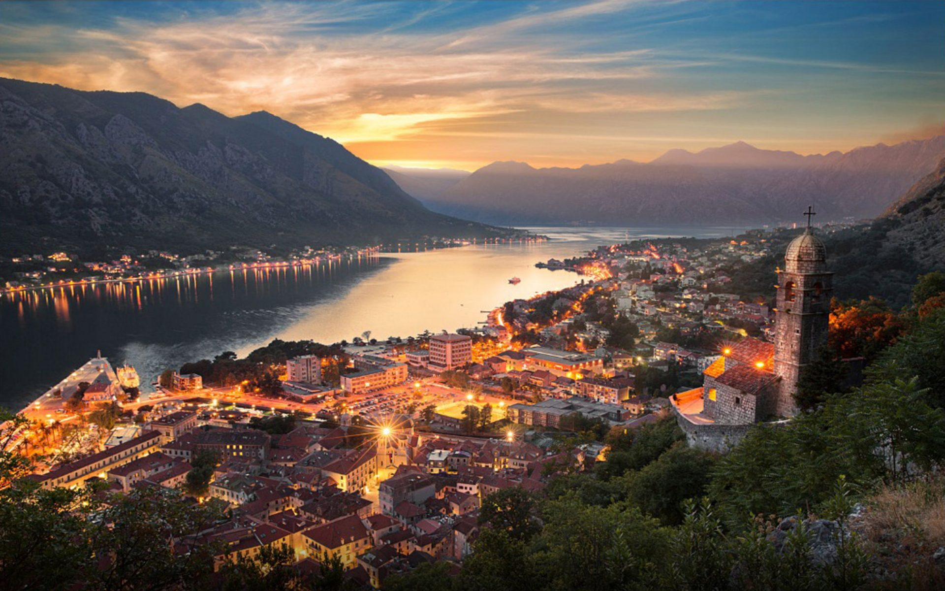 Montenegro Night- WallpaperUse