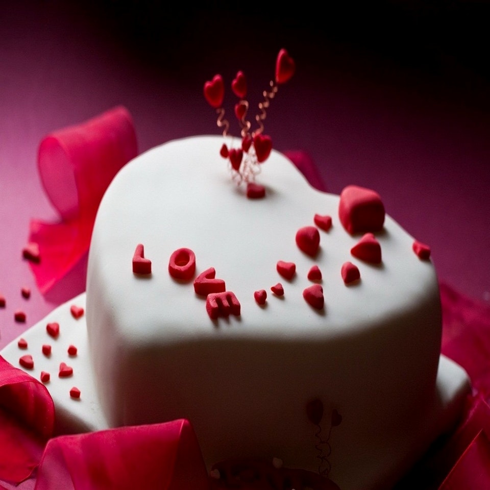 fond d'écran nom jyoti,pâte de sucre,fondant,gâteau,décoration de gâteaux,rouge