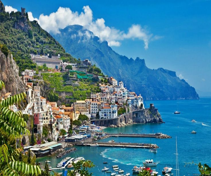 Amalfi Coast- WallpaperUse