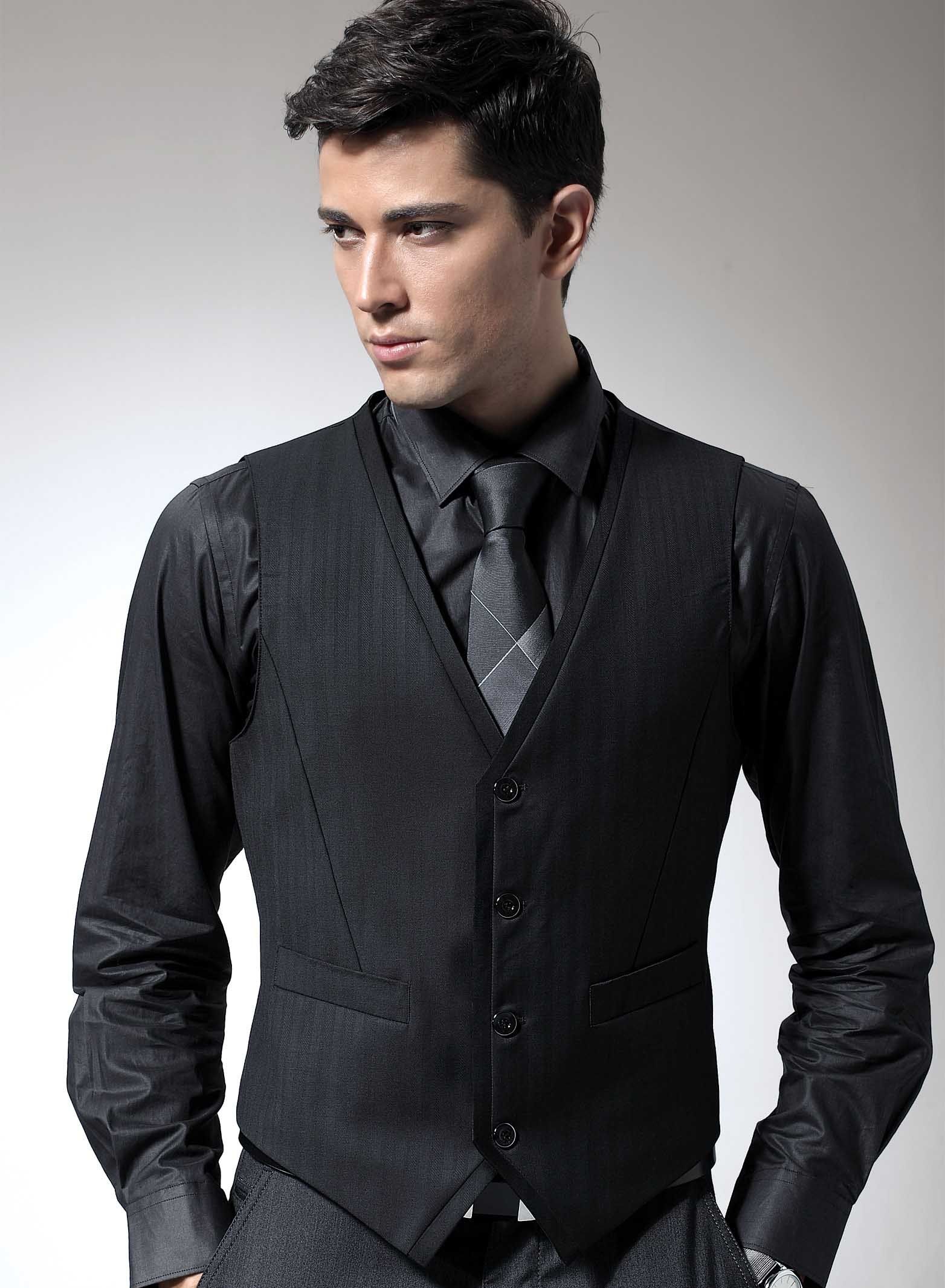 Mens All Black Waistcoat- WallpaperUse