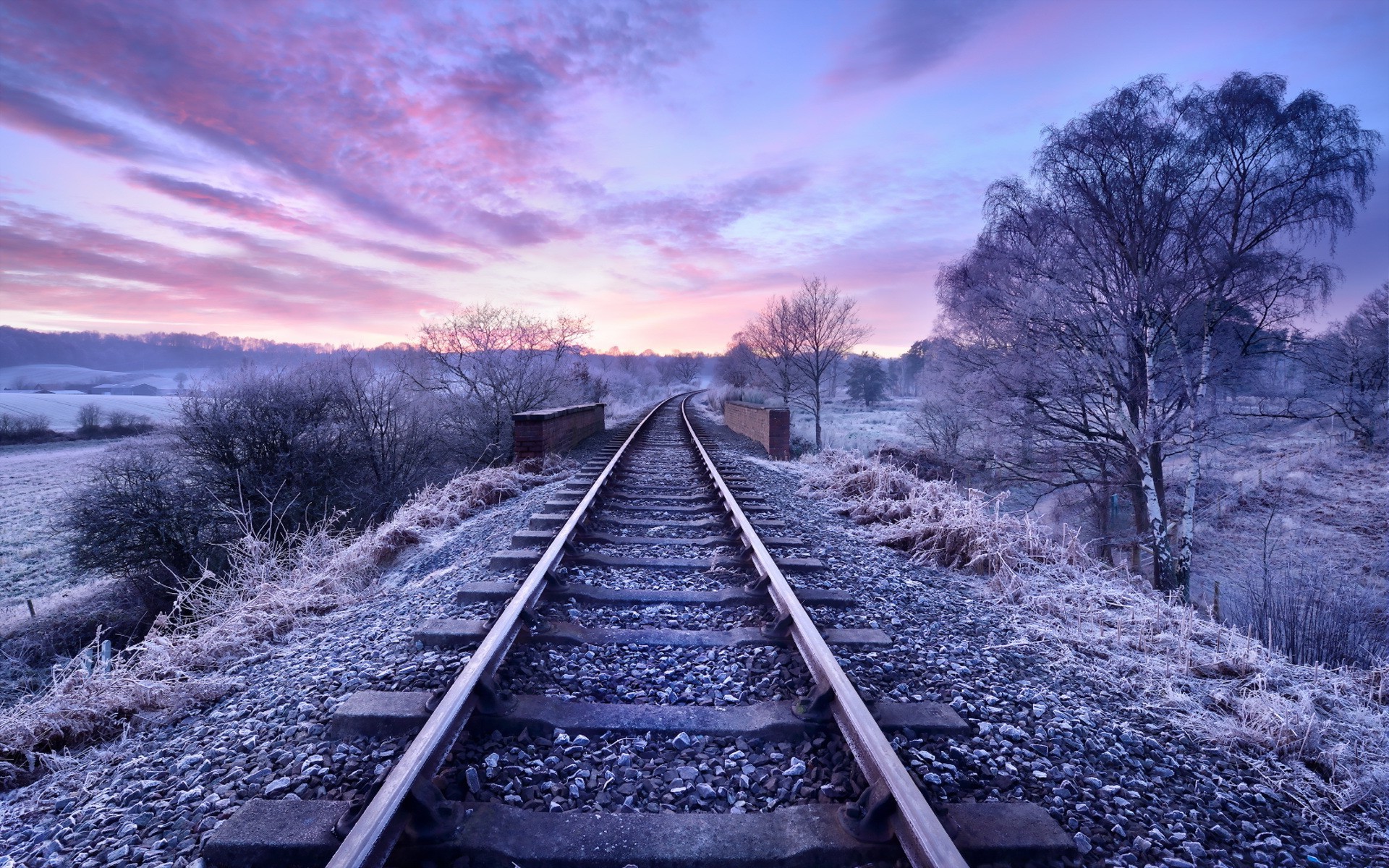 fondo de pantalla de la vía del tren,pista,cielo,naturaleza,paisaje natural,mañana