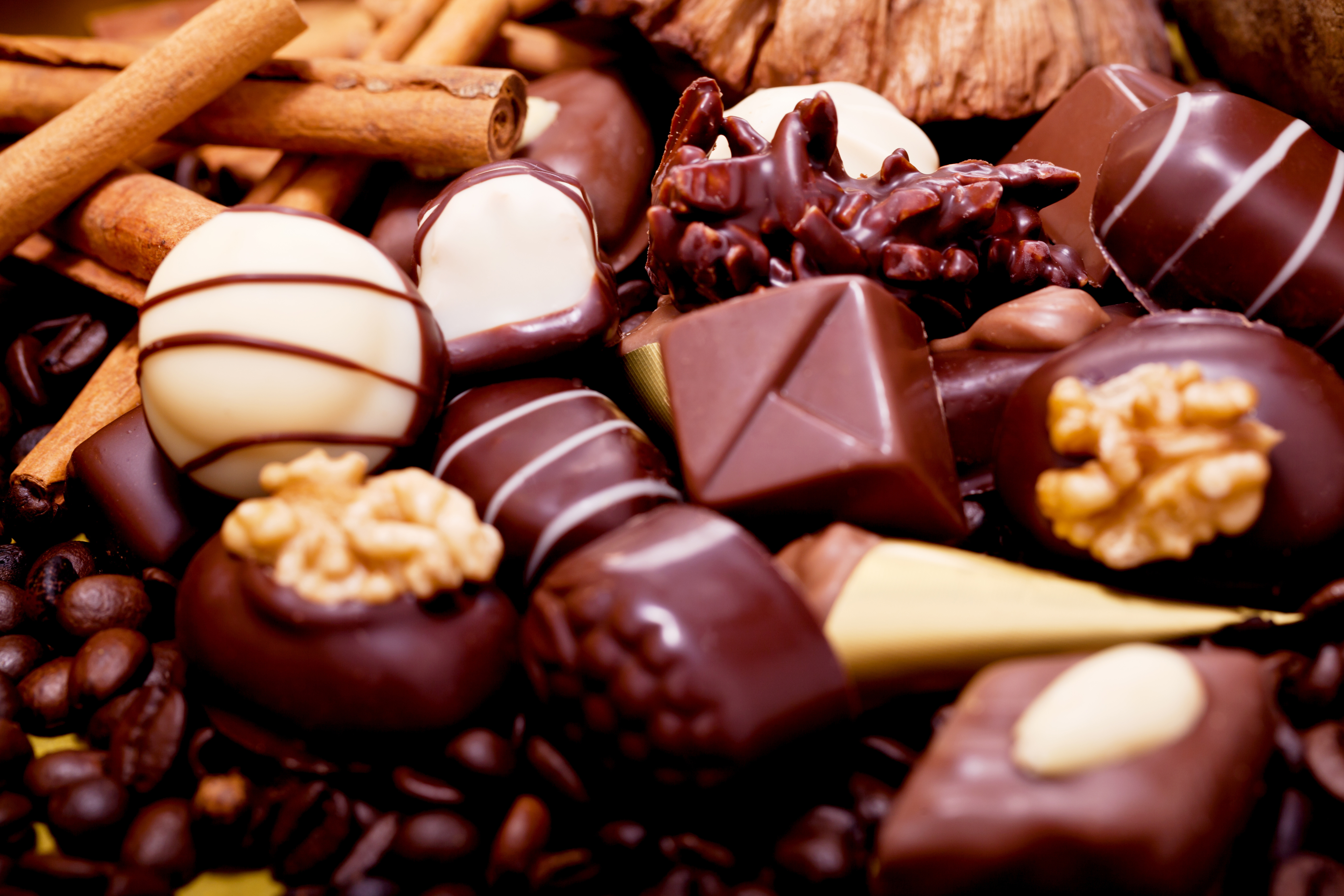 チョコレート壁紙,ギリチョコ,食物,チョコレート,ボンボン,甘味