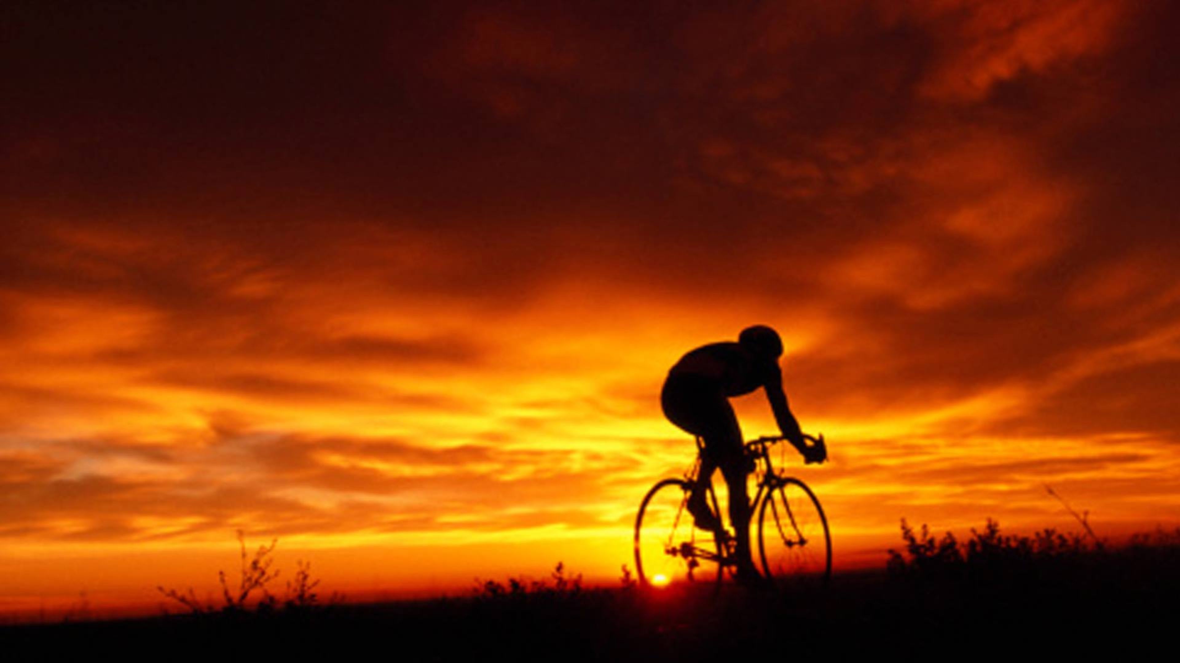 fond d'écran de vélo,cyclisme,ciel,vélo,le coucher du soleil,orange