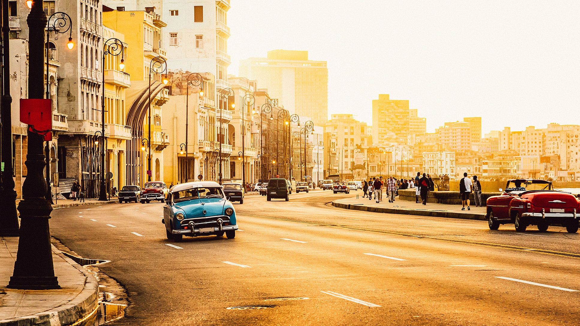 쿠바 벽지,차량,노랑,도시 지역,거리,시티